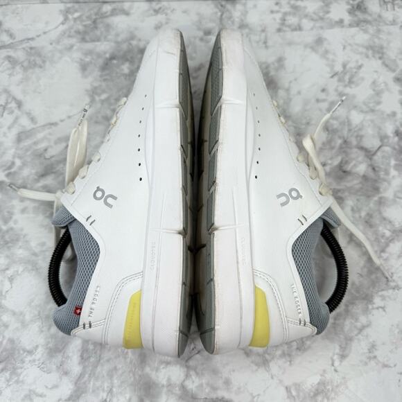 On Running THE ROGER Advantage Women’s Sz 8.5 White and Gray Athletic Shoes - Picture 5 of 14